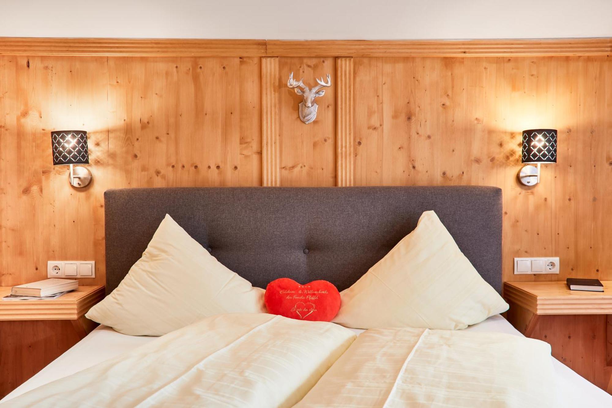 Hotel Hubertushof - Ihr Hotel Mit Herz ลอยทัช ห้อง รูปภาพ